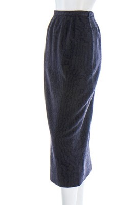 Lot 80 - A Jacques Fath couture grey wool suit, early...