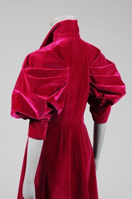 Lot 53 - An Elsa Schiaparelli couture deep fuchsia...