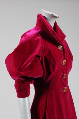 Lot 53 - An Elsa Schiaparelli couture deep fuchsia...