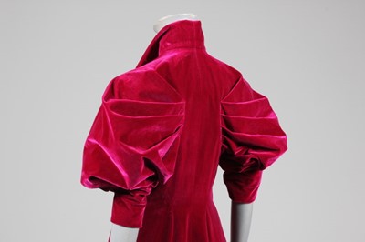 Lot 53 - An Elsa Schiaparelli couture deep fuchsia...