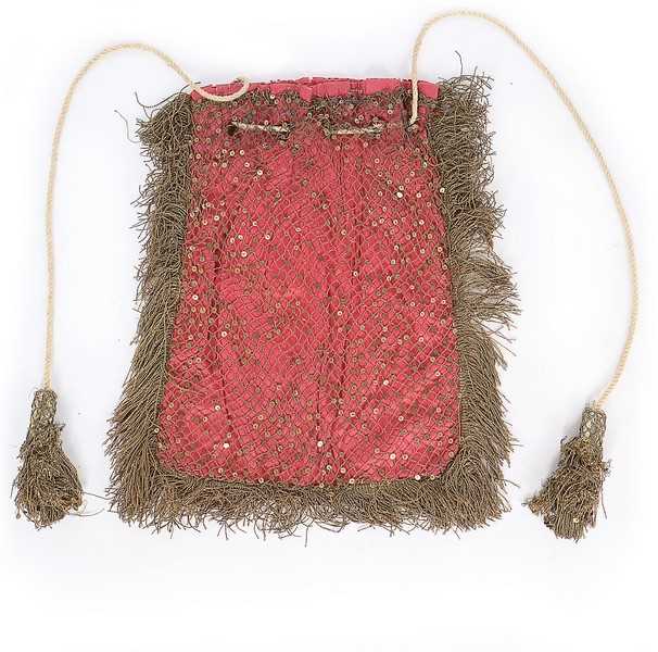Lot 96 - A large sequined gilt mesh bag, early 19th...