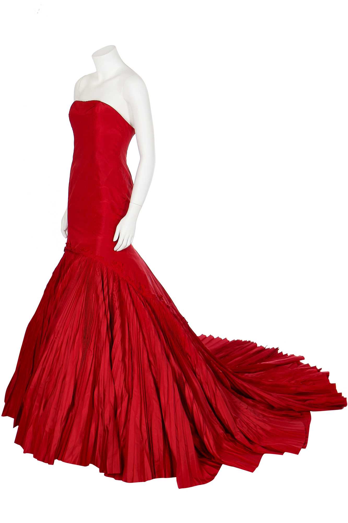 Lot 213 - An Alexander McQueen red silk taffeta Lot 213 - An Alexander McQueen red silk taffeta