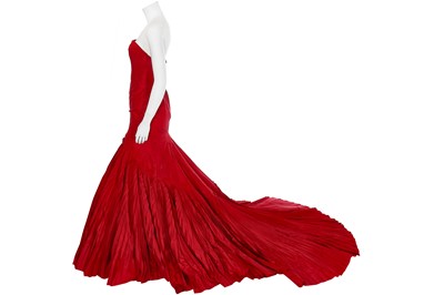 Lot 213 - An Alexander McQueen red silk taffeta ballgown, 'The Man Who Knew Too Much' collection, A/W 2005-06