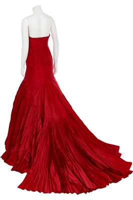 Lot 213 - An Alexander McQueen red silk taffeta ballgown, 'The Man Who Knew Too Much' collection, A/W 2005-06