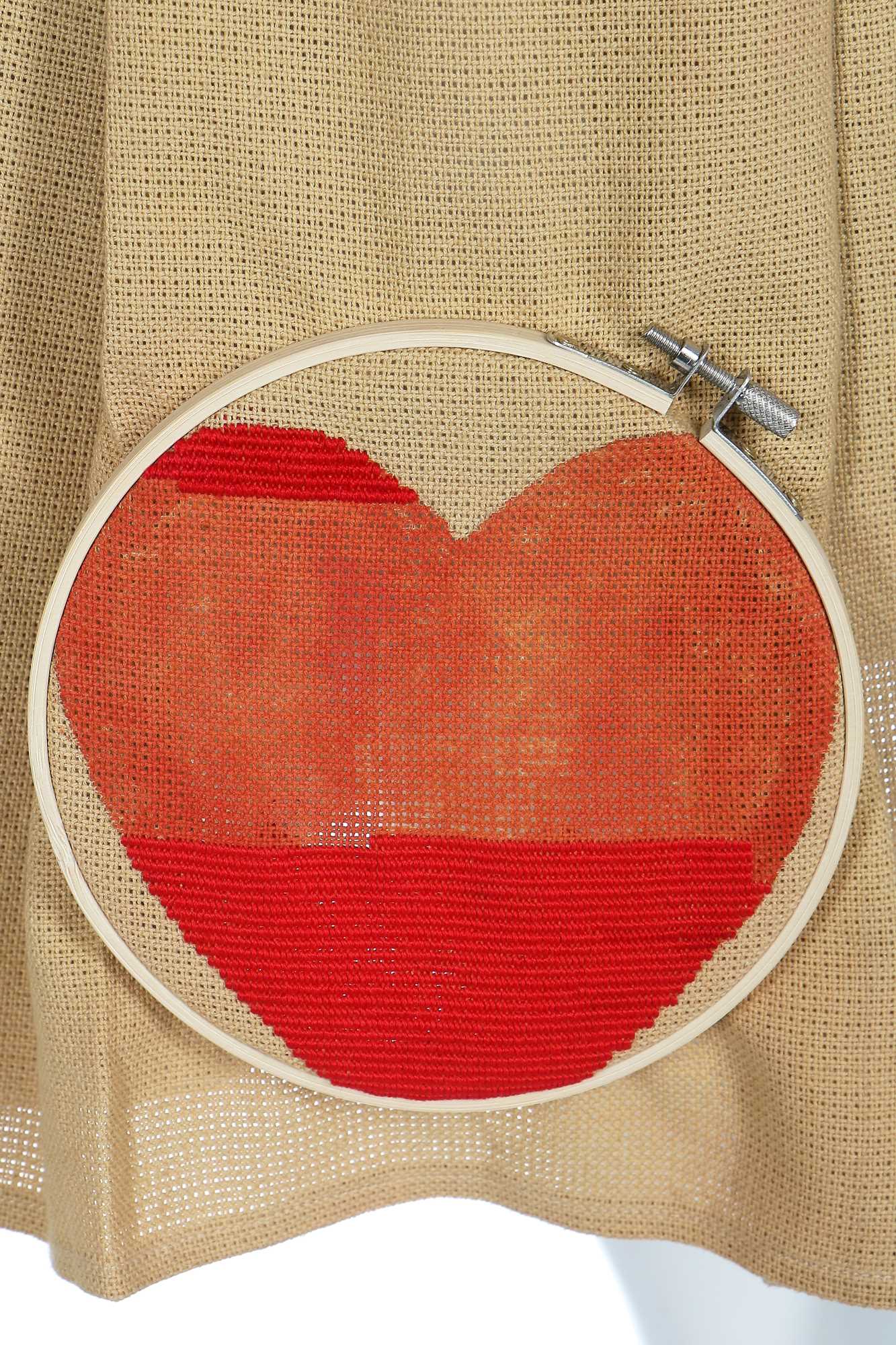 Lot 174 - A Franck Joseph Bastille 'Heart' dress, 1988