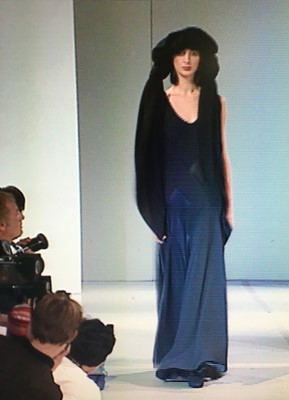 Lot 172 - A John Galliano bias-cut evening gown, 'Charles James' collection, Spring-Summer 1989