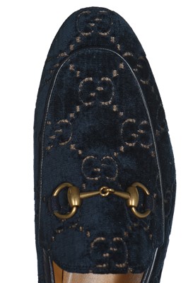 Lot 114 - A pair of Gucci men's cut velvet loafers, 2000s