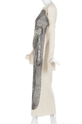 Lot 185 - Issey Miyake Pleats Please polyester dress, Guest Artist Series no.3 with Tim Hawkinson print, 1998