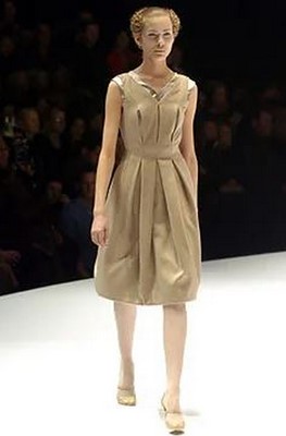 Lot 125 - An Alexander McQueen camel cashmere dress, 'Pantheum as Lecum' collection, Autumn-Winter 2004-05