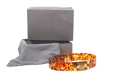 Lot 103 - An Alexander McQueen by Sarah Burton faux-tortoiseshell belt, 'Bee' collection, Spring-Summer 2013