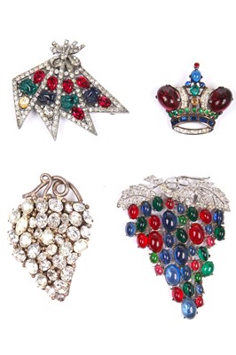 Lot 70 - A large group of mainly rhinestone costume jewellery, 1930s-1980s