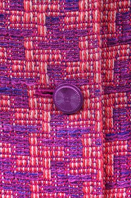 Lot 22 - A Chanel pink and purple houndstooth tweed jacket, 1990s