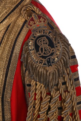 Lot 210 - A British Royal Household Footman’s livery for the reign of King Edward VII, circa 1902