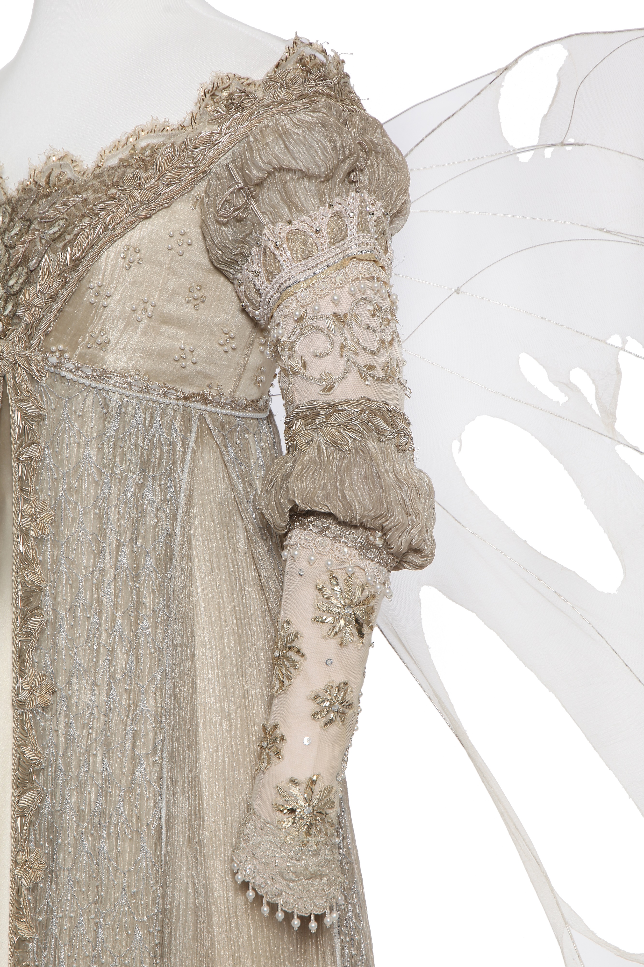 Lot 1 - Drew Barrymore's costume as Danielle in the Lot 1 - Drew Barrymore's costume as Danielle in the