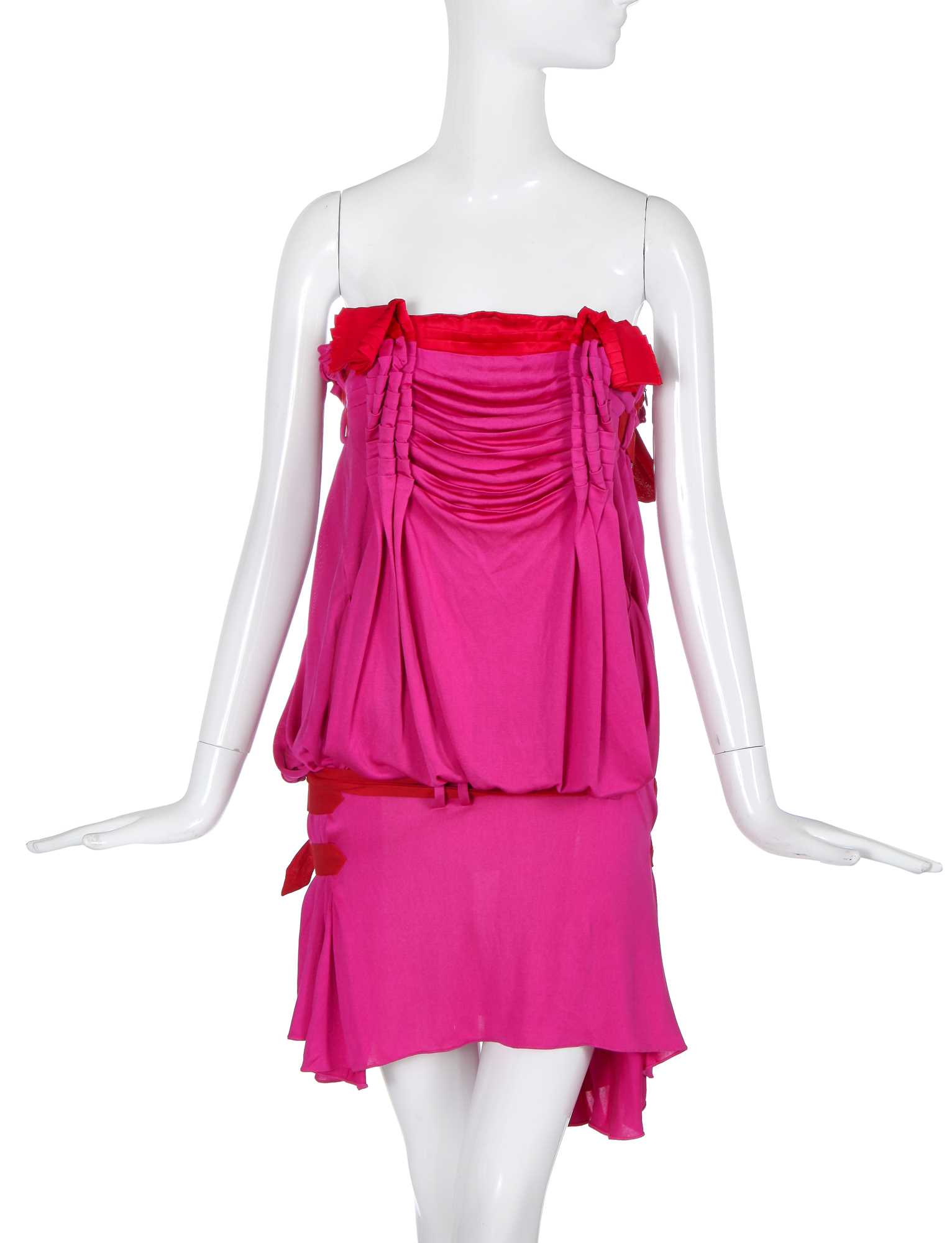 Lot 154 - A Christian Dior by John Galliano shocking Lot 154 - A Christian Dior by John Galliano shocking