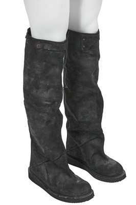 Lot 97 - A Rick Owens men's grey and black leather and cotton ensemble, circa 2008