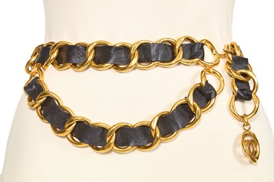 Lot 40 - A Chanel by Karl Lagerfeld leather and gilt chain belt, Spring-Summer 1993