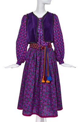 Lot 430 - An Yves Saint Laurent printed wool 'Russian' ensemble, Autumn-Winter 1976-77