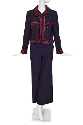 Lot 27 - A Chanel by Karl Lagerfeld navy blue bouclé wool suit, Autumn-Winter 1997-98