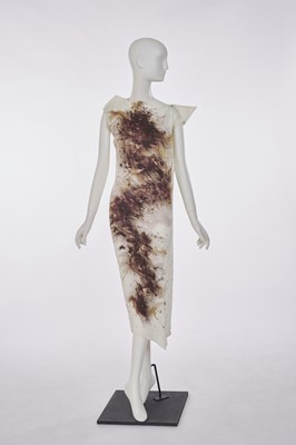 Lot 6 - An Issey Miyake/Cai Guo-Qiang Guest Artists Series 4 'Gunpowder Dragon' dress, 1998