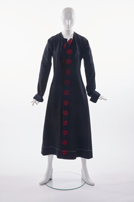 Lot 7 - A fine Yohji Yamamoto shibori dyed black wool coat, Autumn-Winter 1993-94