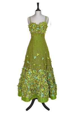 Lot 272 - An Oscar de la Renta finely beaded and embroidered evening dress, Spring-Summer 1999