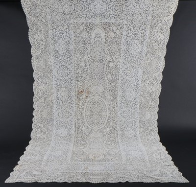 Lot 390 - A large Brussels Rosaline and bobbin lace...