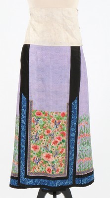 Lot 487 - A lady's embroidered lilac silk lantern...
