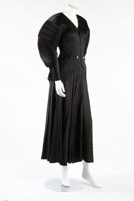 Lot 362 - An Issey Miyake black pleated polyester 'Le...
