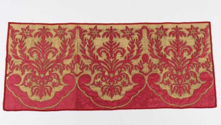 Lot 446 - A panel of crimson damask and cloth of gold...